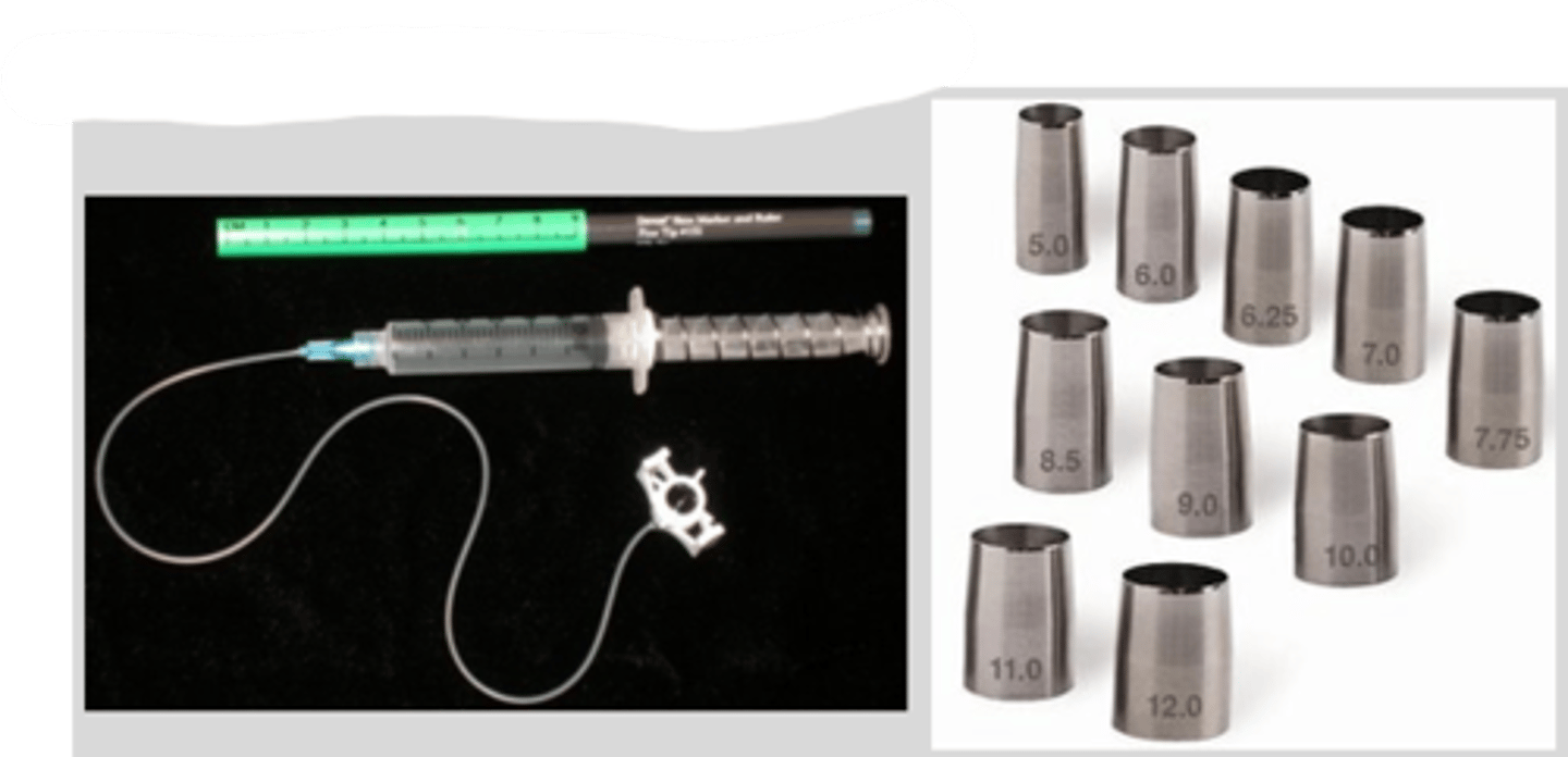 <p>What is mostly commonly used to make the full thickness cut in PKP?</p>