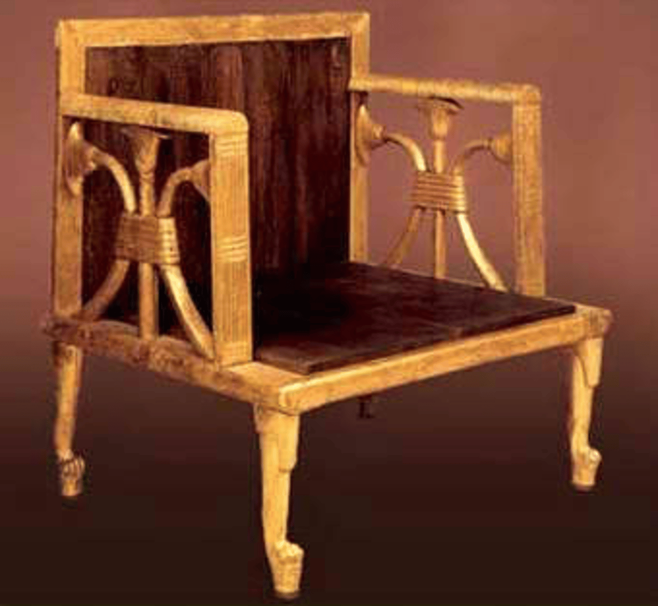 <p>Egyptian</p><p>used by important people</p>