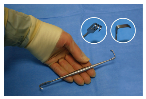 <p>Nickname: Senn</p><p>Use: Retracts small tissue, hernia repair, great biopsy procedures</p><p>Features: Double ended and reverse direction, 3-prong sharp rake and toe-in right angle blade.</p>