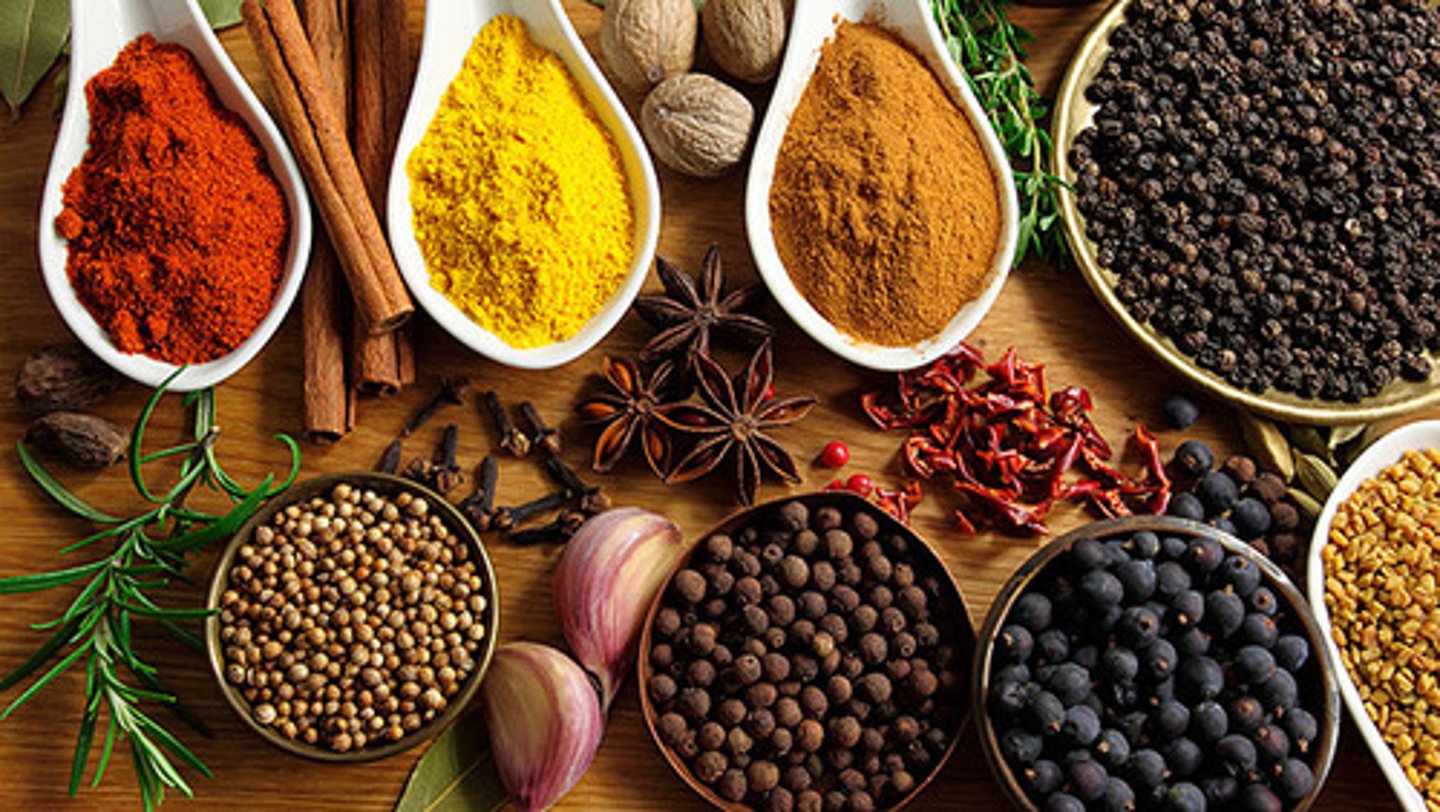 <p>(wèi) taste, flavor</p>
