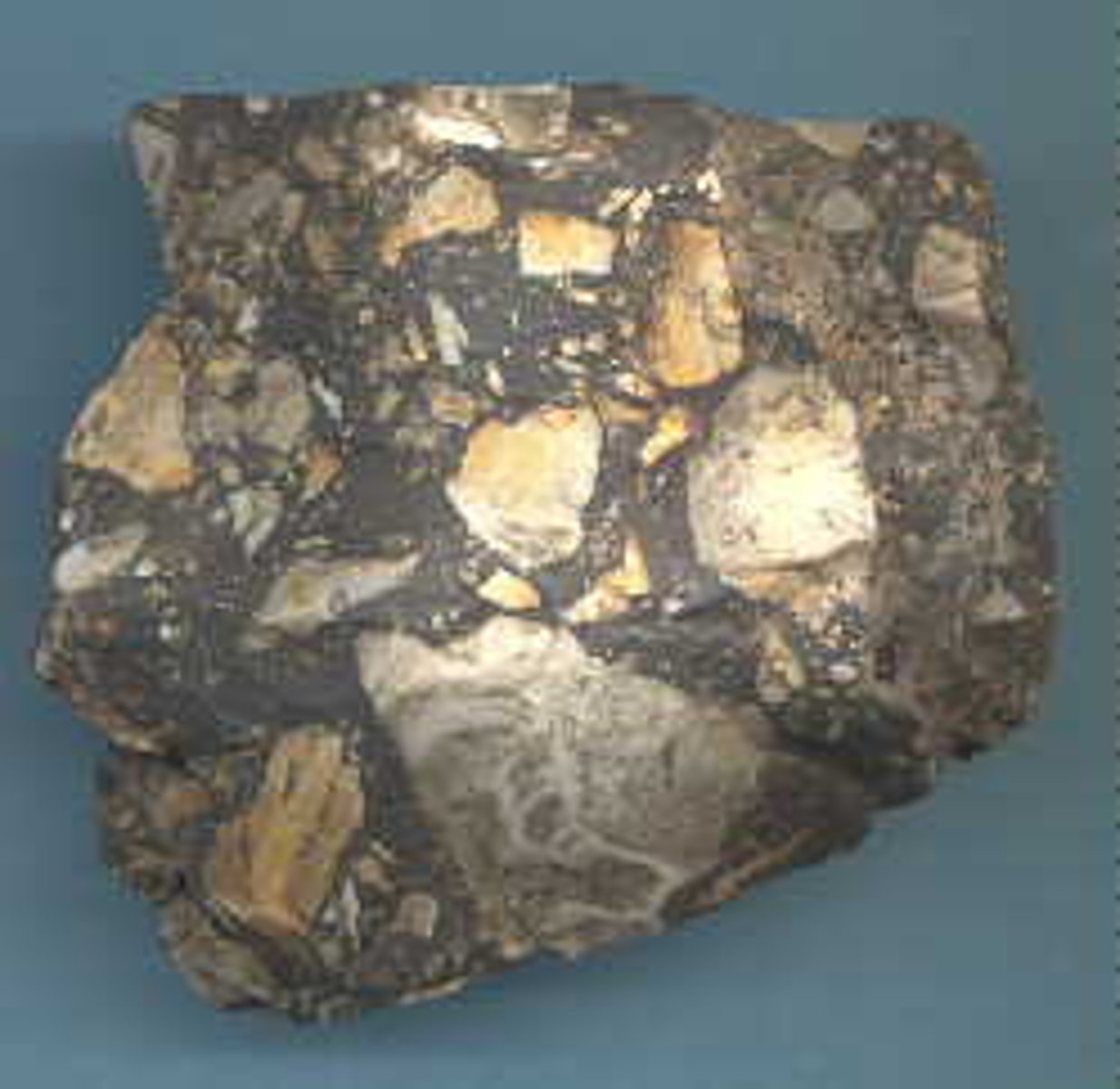 <p>sedimentary rock, >2mm larger than sand-size grains, angular clasts, composition: rock fragments</p>