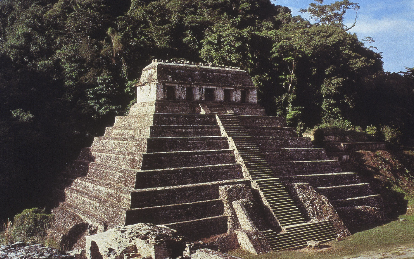 <p>9 levels. Dedicated to Pacal and only Pacal. 13 levels in the tomb, perhaps corresponding to the sky realm. A massive sarcophagus lid shows the image of pacal, presenting him almost as a sacrificial figure. </p>