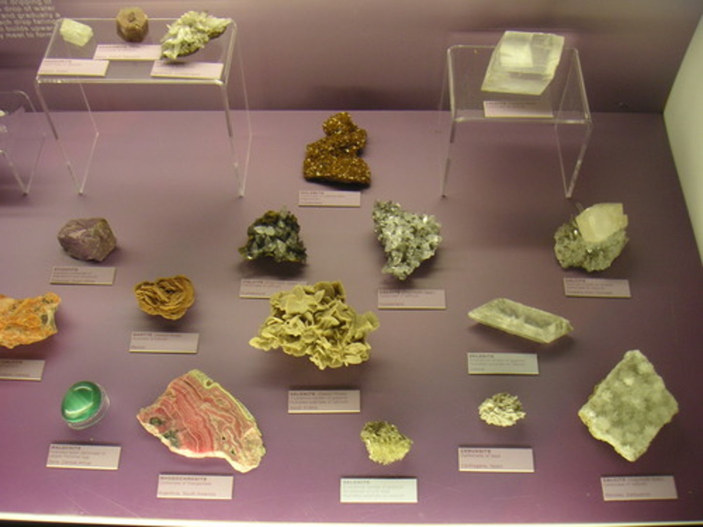 <p>-natural, nonliving</p><p>- definite chemical composition</p><p>-crystalline structure</p><p>- ores (mined)</p><p>- rocks (made of 1+ minerals)</p>