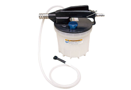 <p>bình bổ sung dầu phanh</p>