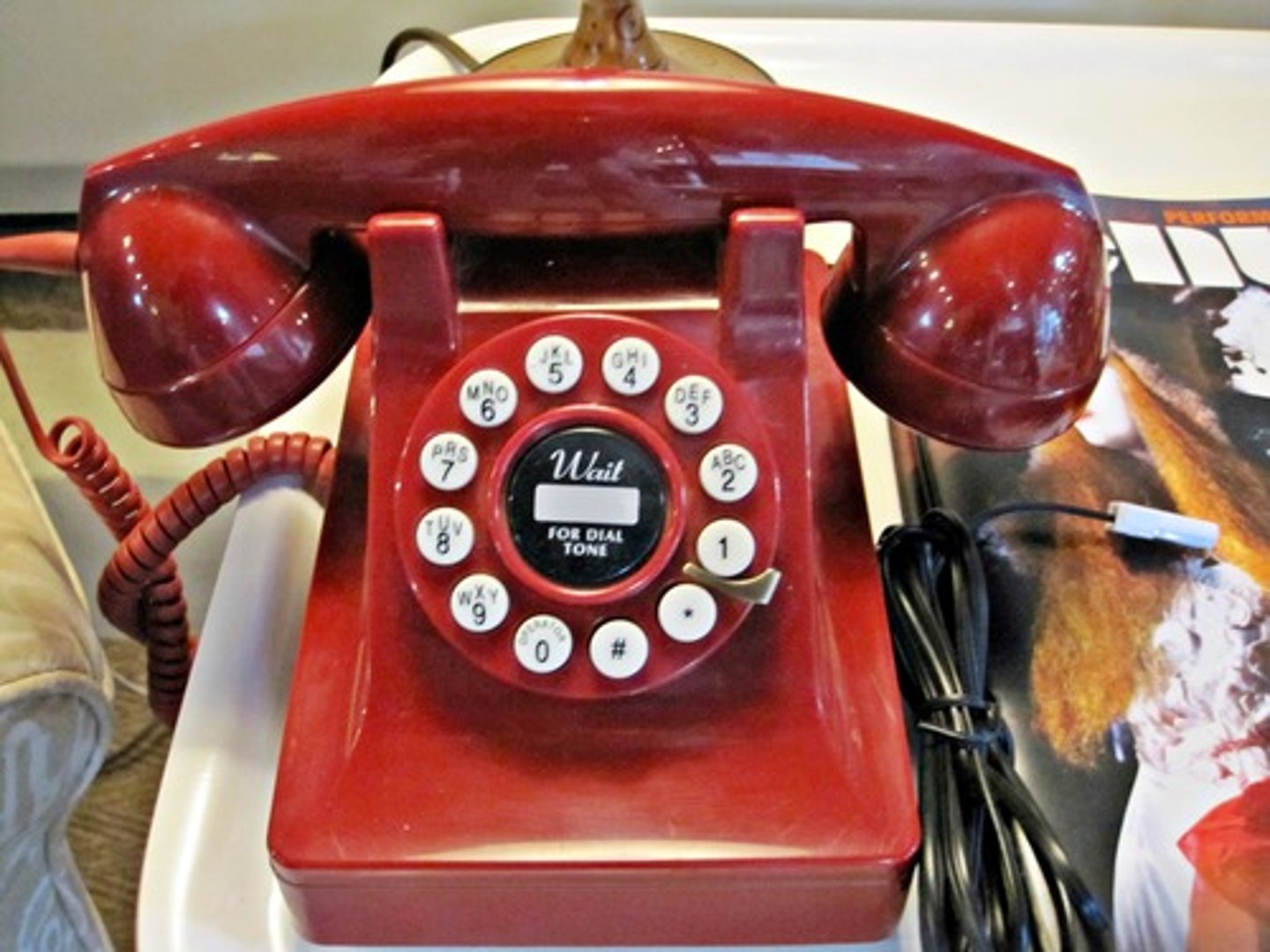 <p>to telephone</p>
