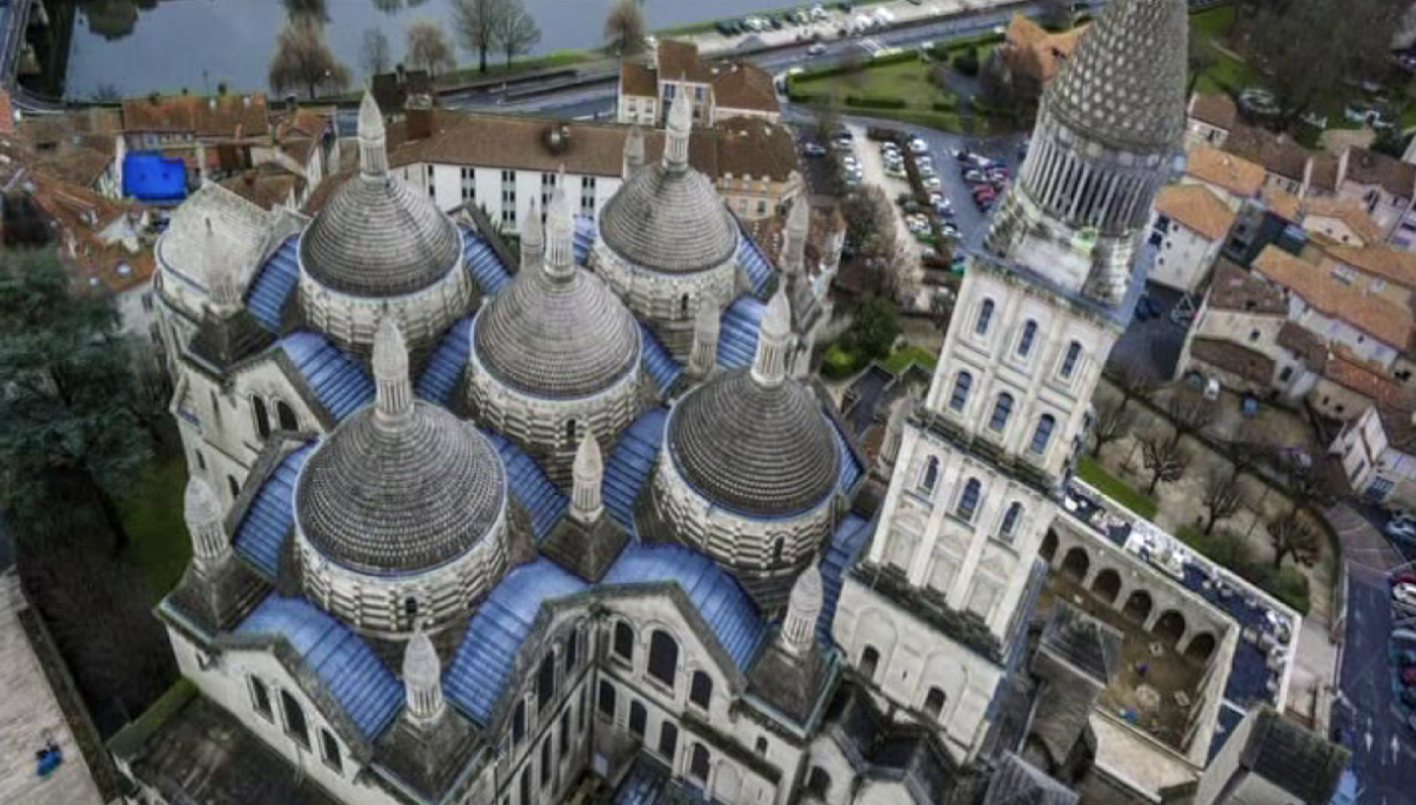 <p>name the church and type </p>