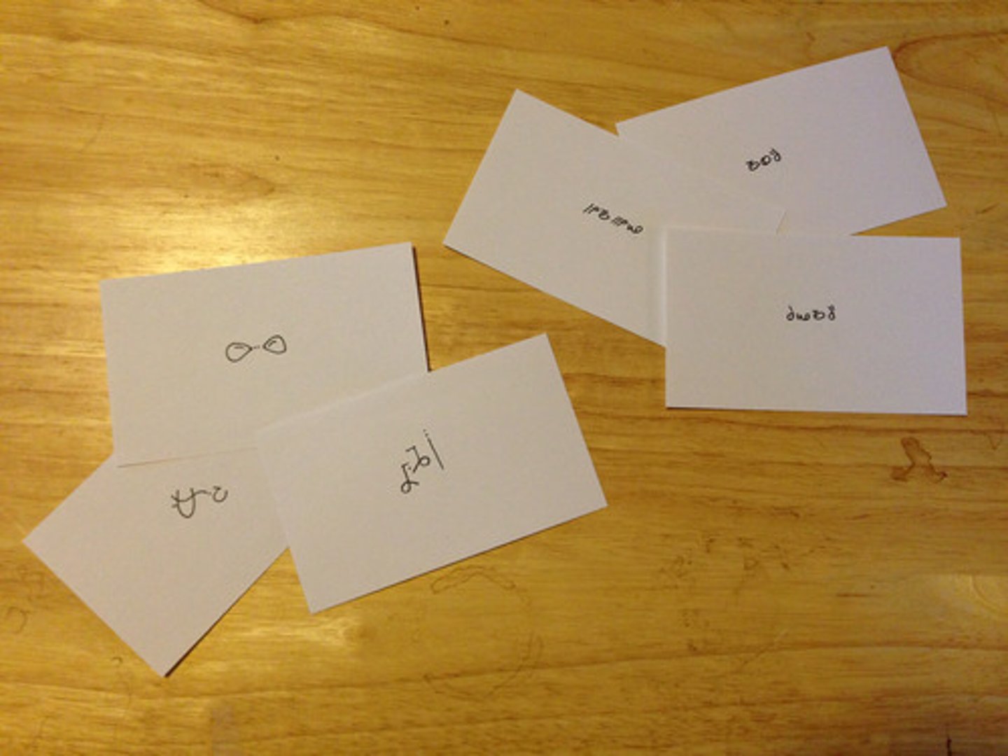 <p>card, flashcard</p>