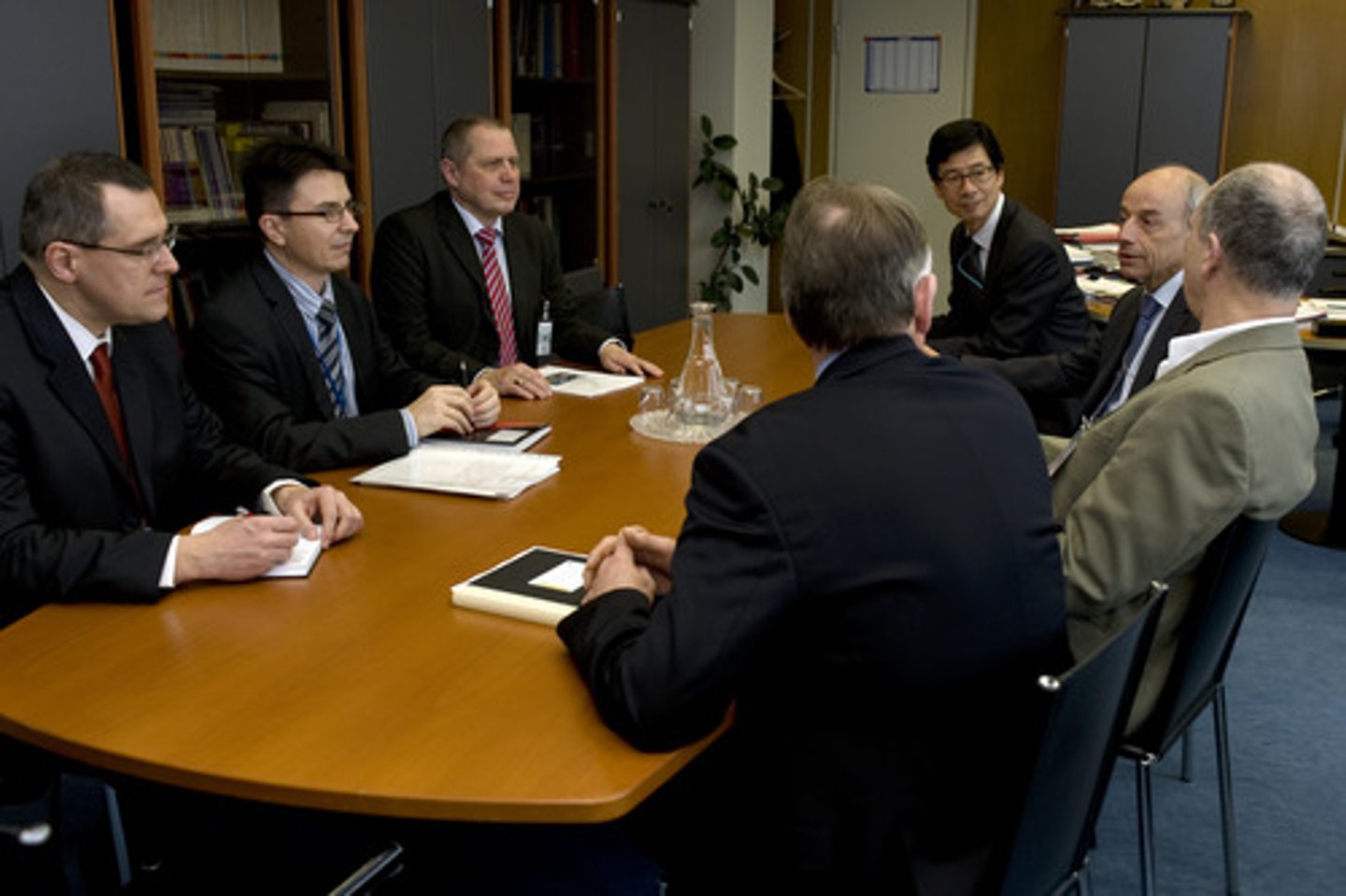 <p>A group of people of approximately the same age, status and interests.</p>