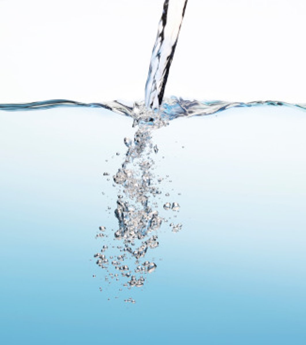 <p>A state of matter that has no definite shape but has a definite volume.</p>