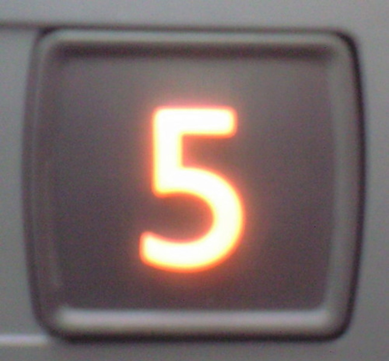 <p>오</p>