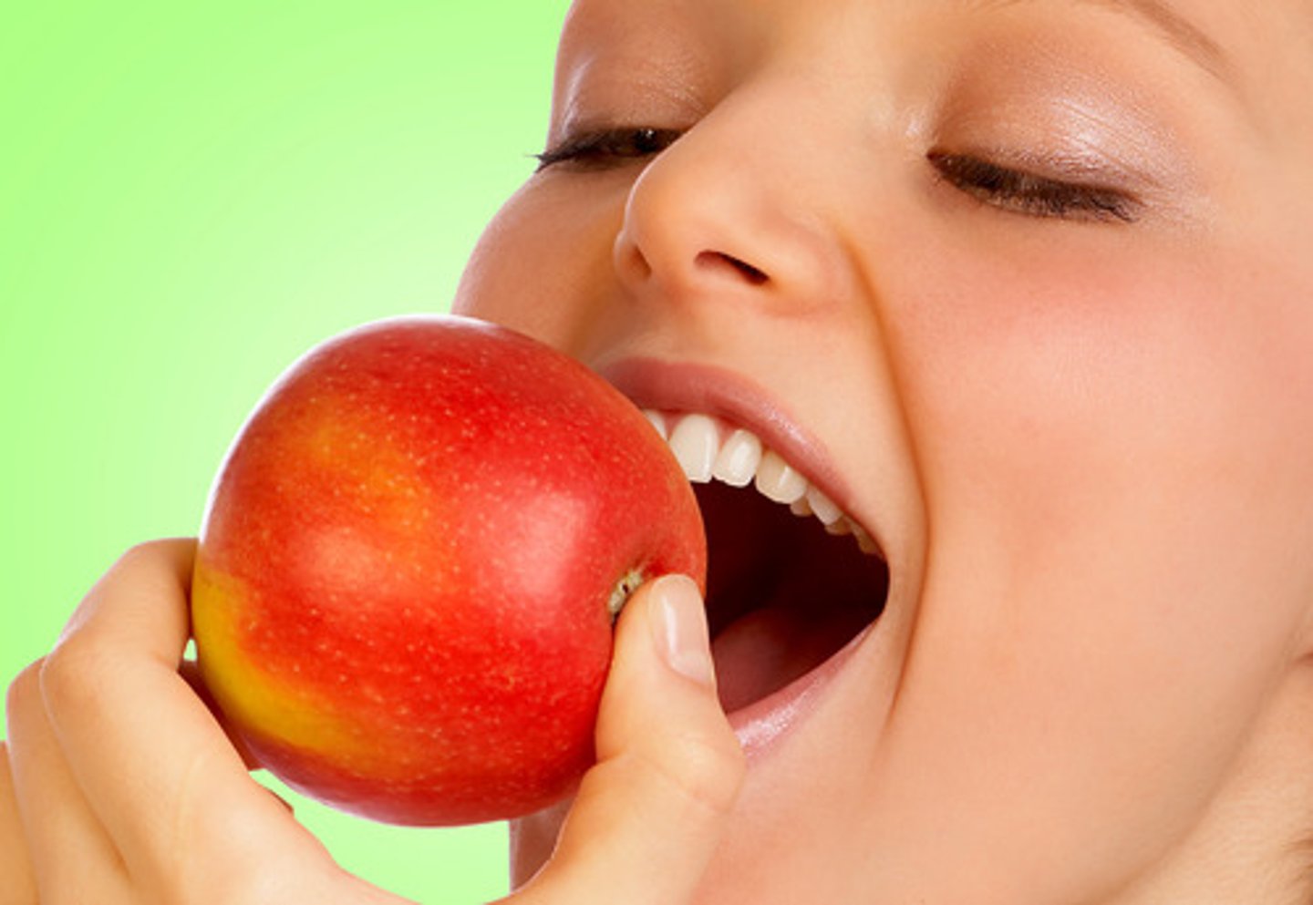 <p>Digesting an Apple</p>