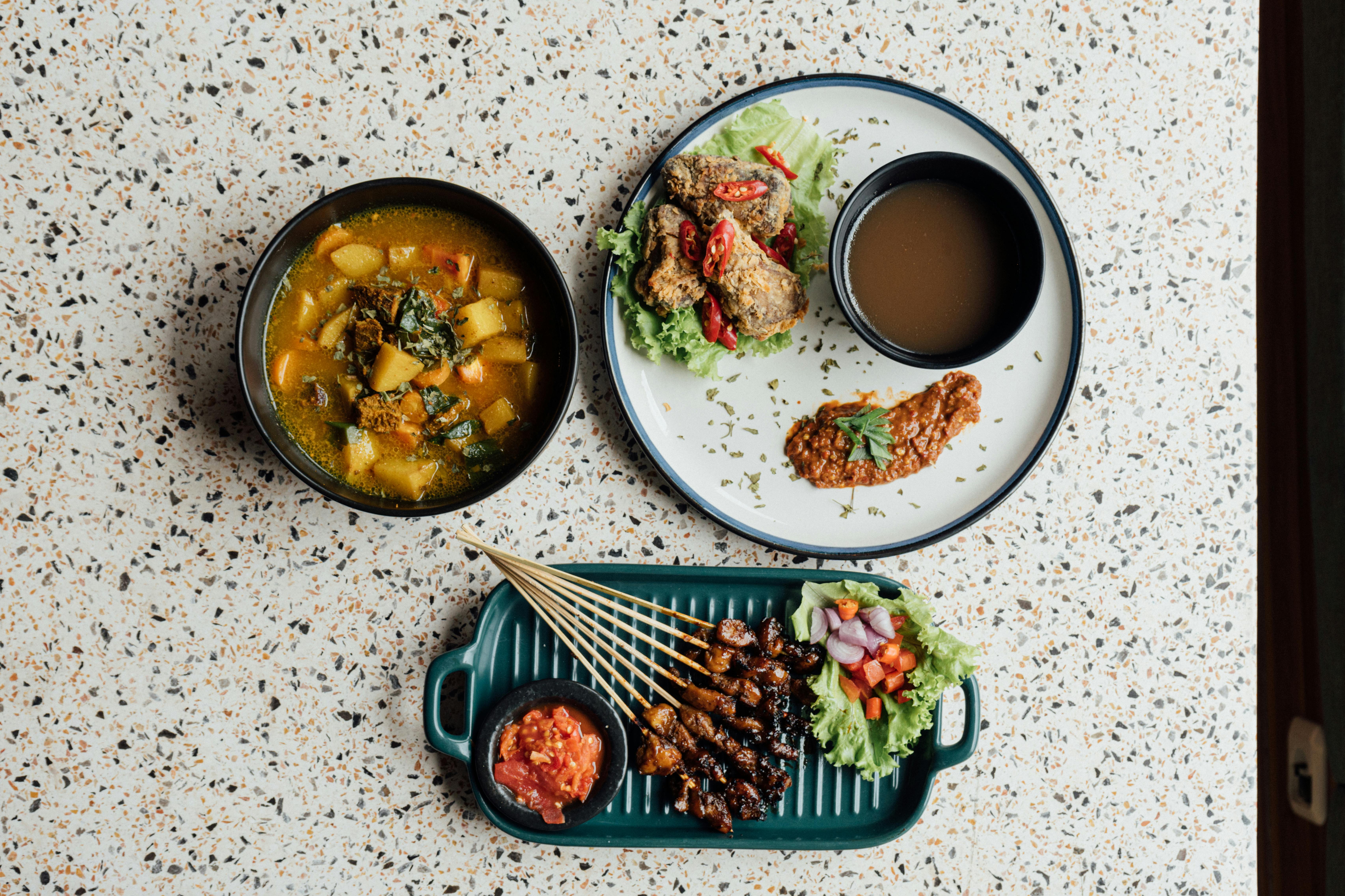 <p><strong>Tradition </strong><em>(noun)</em></p>