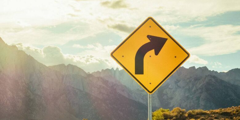 <p>What does a Gradual Curve sign mean?</p>