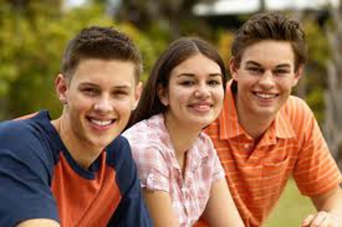 <p>young people</p>