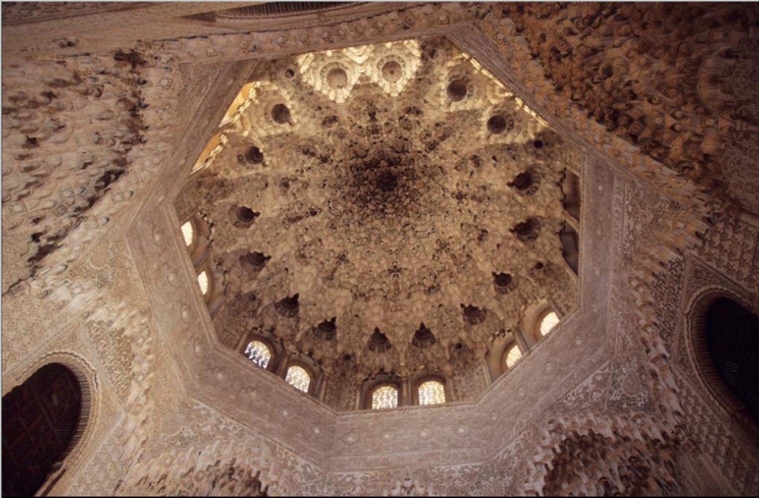 <p>Describe the architecture in the Hall of 2 sisters <span style="background-color: transparent;"><span>Alhambra and its significance </span></span></p>