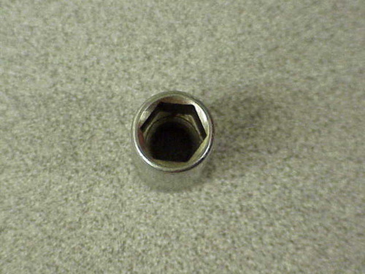 <p>A socket with 6 sides. Has greater torque than its 12 point counterpart</p>
