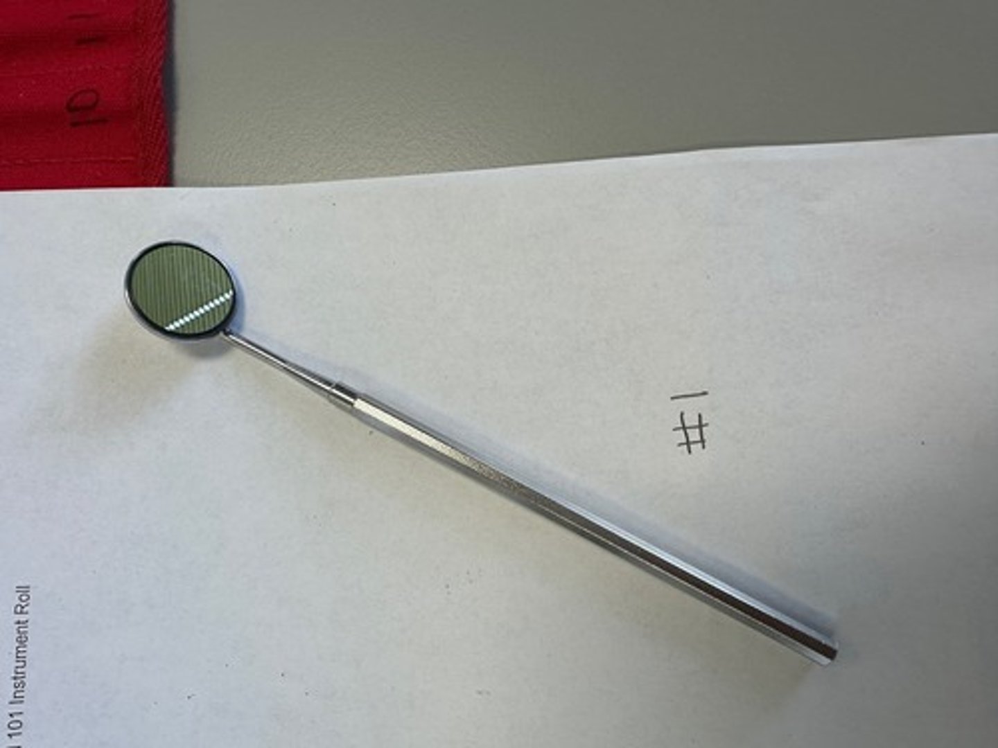 <p>Used to provide indirect vision, retract lips, cheeks and tongue also used to reflect light into the mouth (Examination instruments)</p>