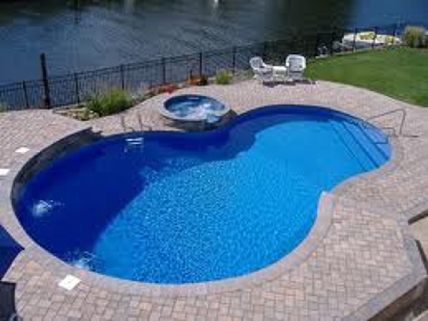 <p>the swimming pool</p>