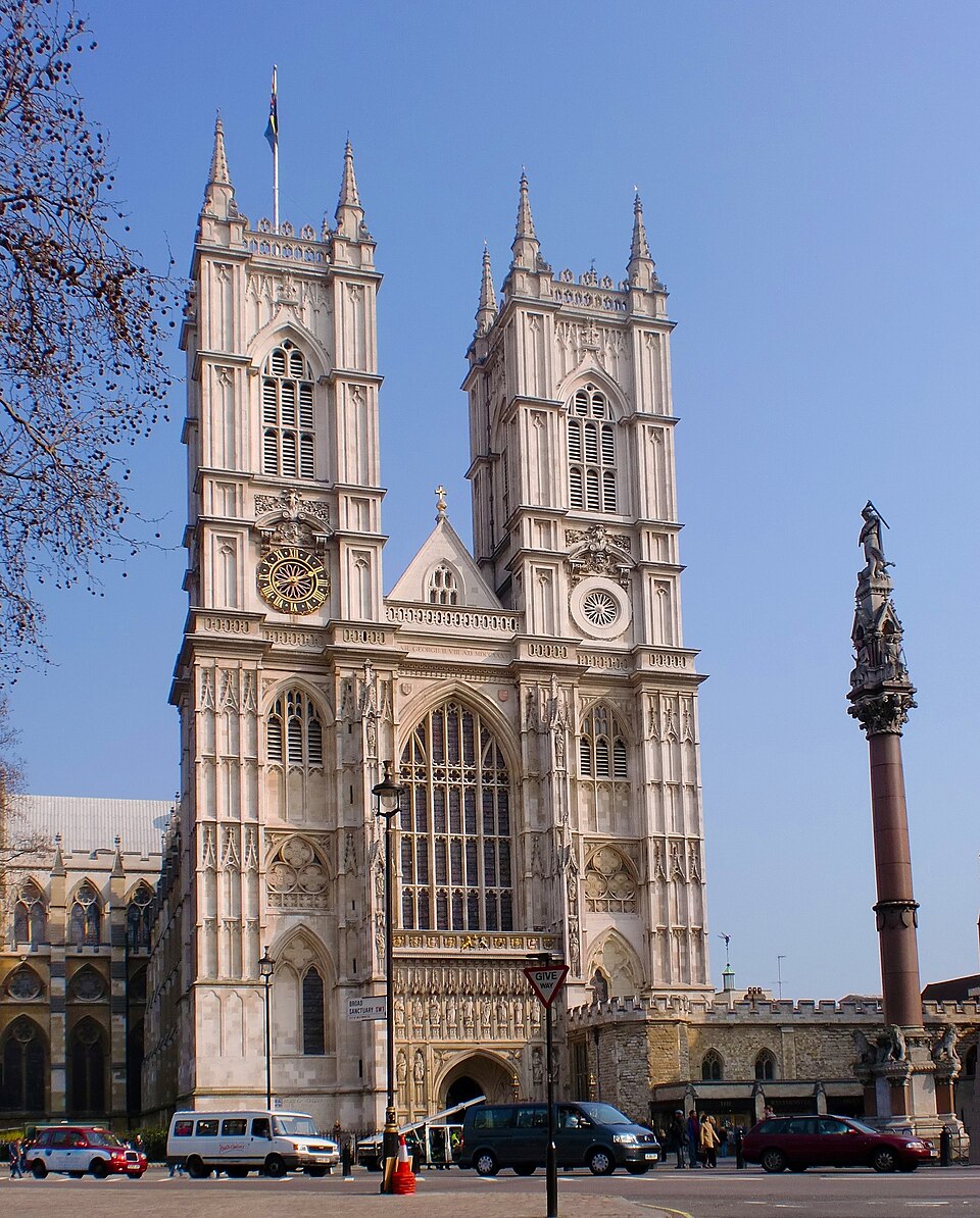 <ul><li><p>Consecrated by Edward the Confessor, who is buried inside </p></li><li><p>Used a “Continental Model,” marking the end of English architectural isolation </p></li></ul><p></p>