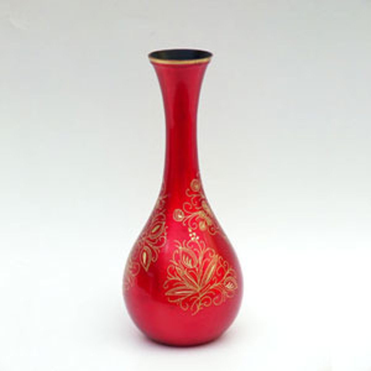<p>the vase</p>