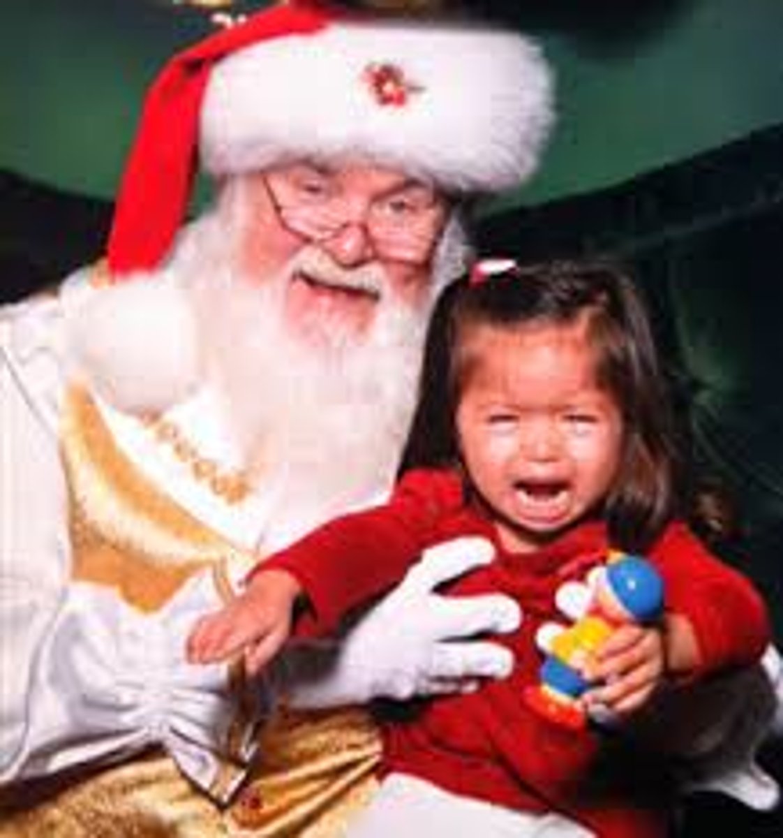 <p>in sensorimotor stage, crying when an unfamiliar person approaches</p>