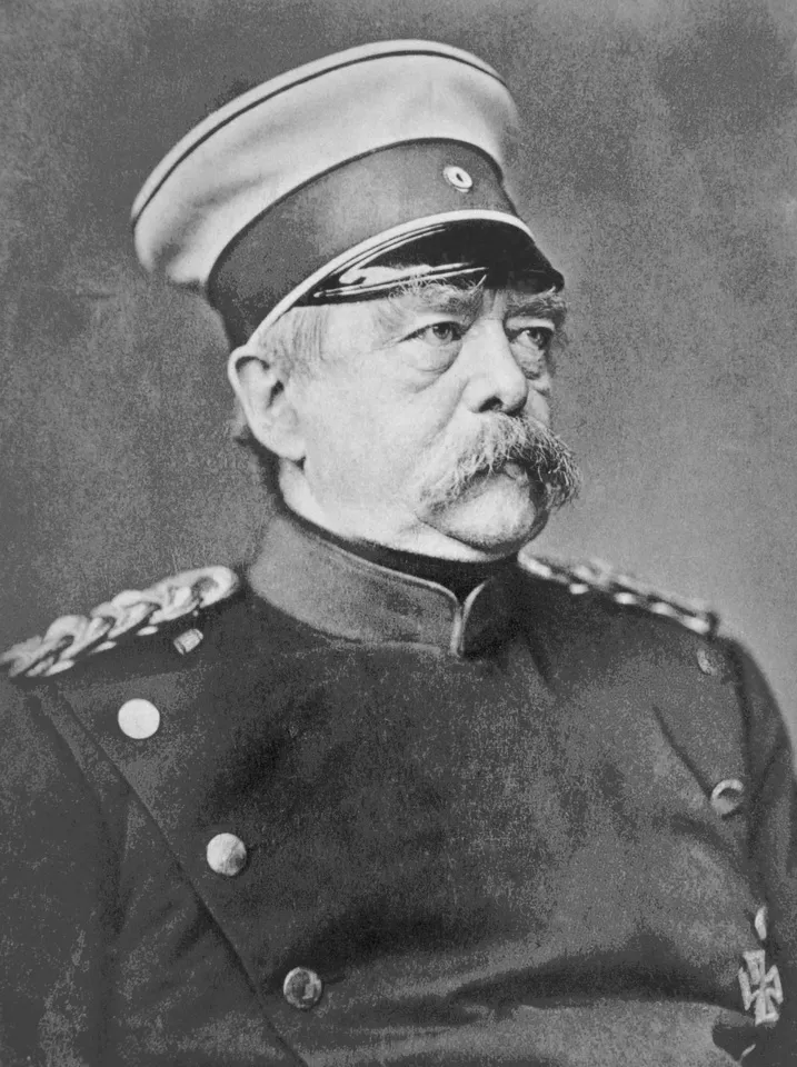<p>Saksamaa territoriaalne ja poliitiline ühendamine 1871. Otto von Bismarcki poolt (saksa kantsler ) <span>„Ajastu suuri küsimusi ei otsustata parlamendi kõnede ega häälteenamusega, vaid raua ja verega“</span></p>