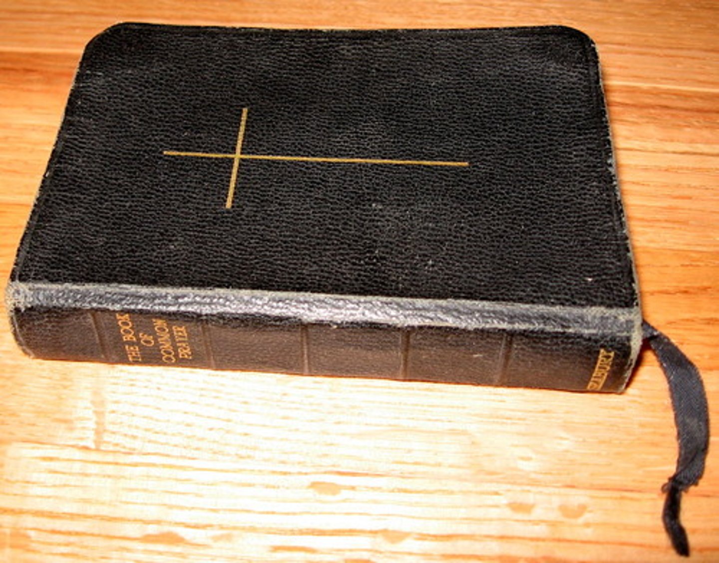 <p>strict requirements to Anglican clergy - all ministers to swear loyalty to Anglicanism</p><p>restored Laudian church - imposed episcopal control</p><p>CII initially introduced Decl of Ind, suspending Act of Uniformity but forced to withdraw 1663</p><p>BUT Puritans didn't accept these terms as wanted to stay broad National church</p>