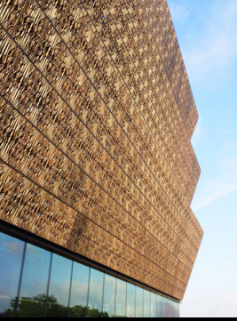 name the building architect and style 