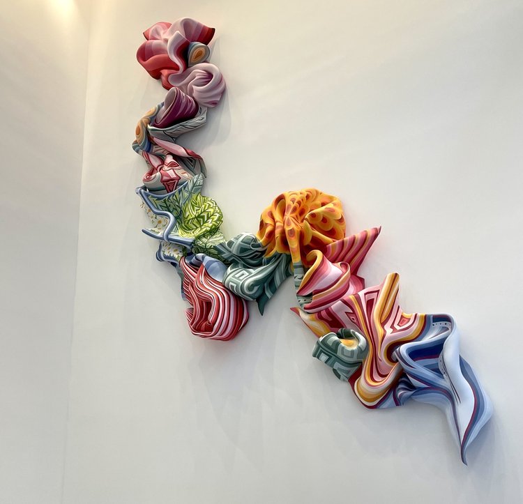 
She is known for making Sculptures and murals