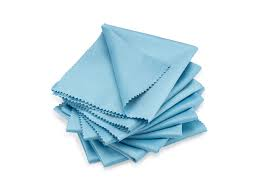 <p>Lint-free cloth </p>