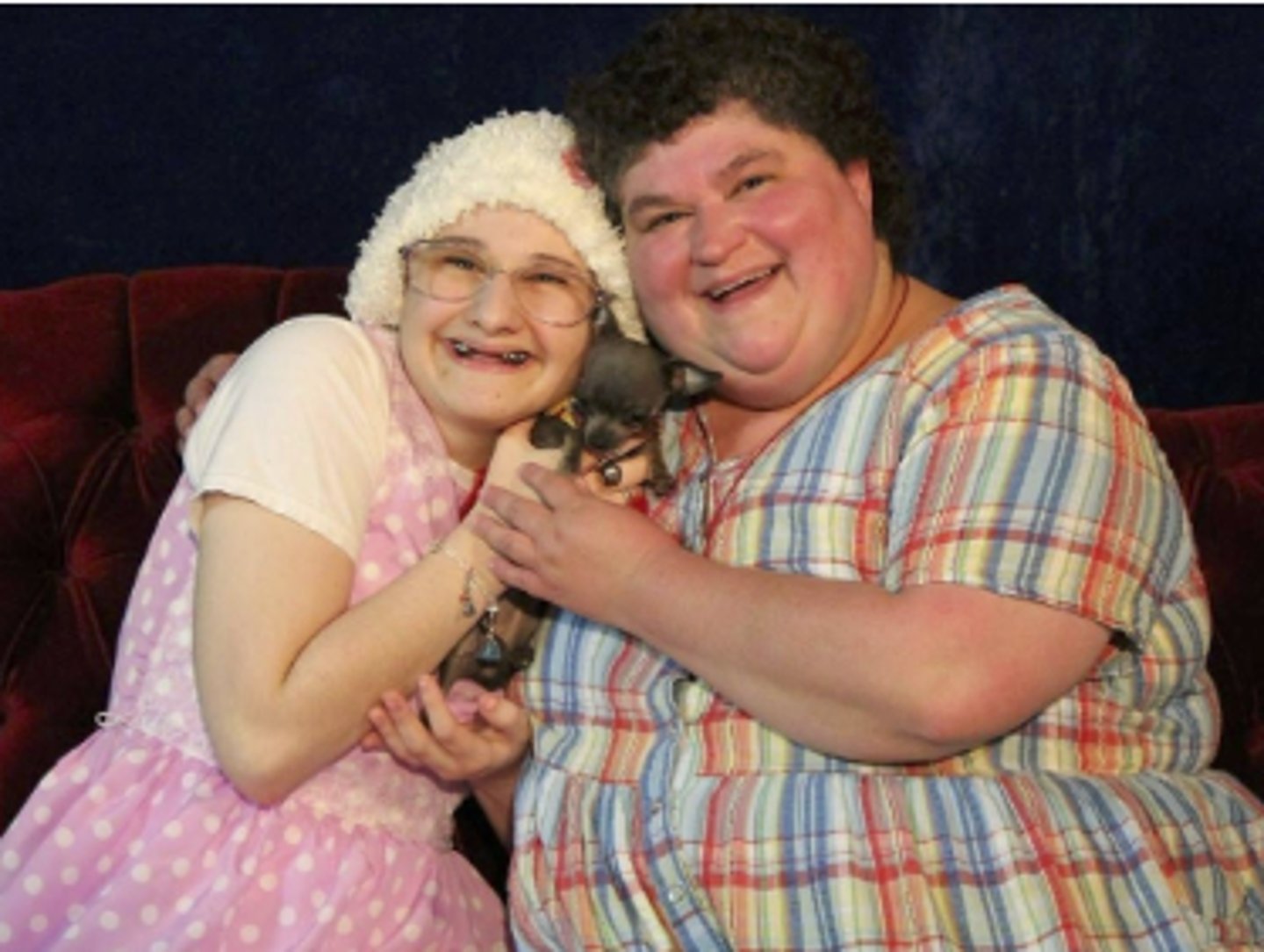 <p>- Artificially, deliberately, and dramatically inflicting injury and illness towards self or others</p><p>- Extremely manipulative act (for secondary gain)</p>