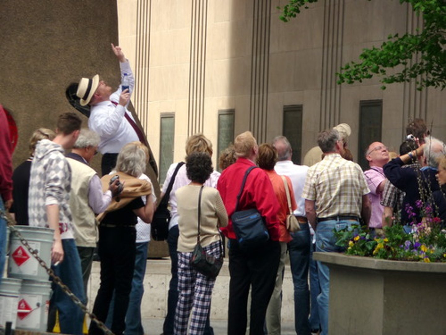 <p>ngắm cảnh</p>