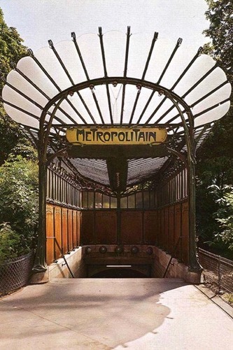 <p>Architect: Hector Guimard Style: Art Nouveau</p>