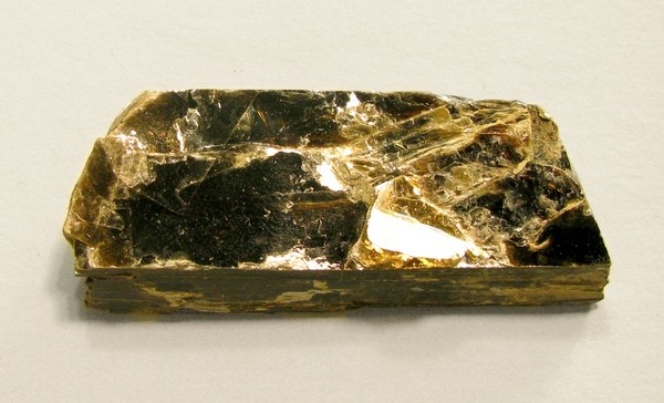 <p>biotite mica</p>