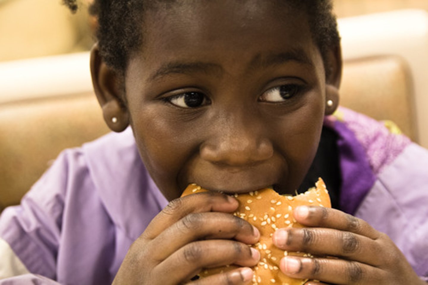 <p>She is going to eat</p>