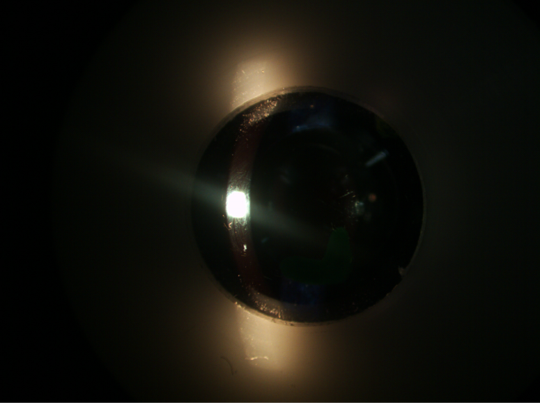 <p>what side is the light coming from </p>