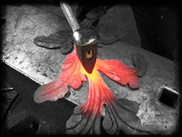 <p><span><span>làm cho cứng,mạnh mẽ hơn</span></span></p>