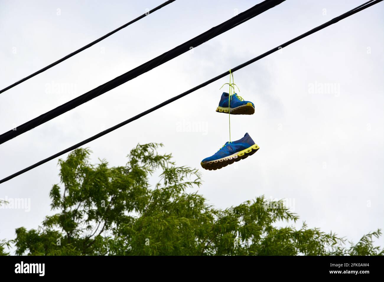 <p>Dangling</p>