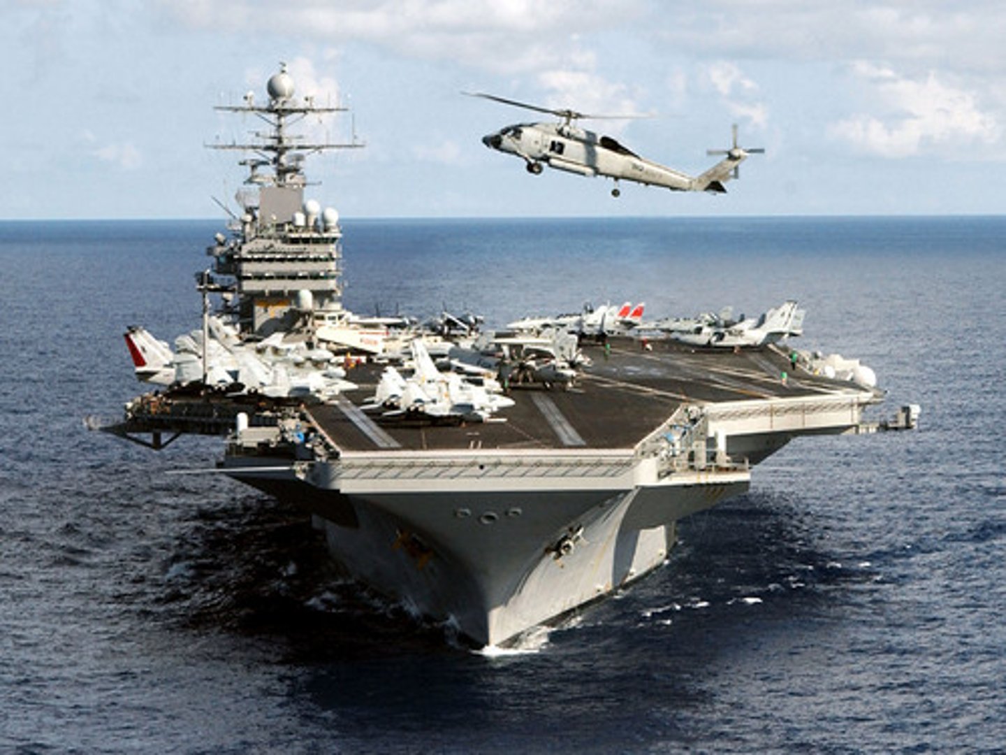 <p>ships that accommodate the taking off and landing of airplanes, and transport aircraft</p>