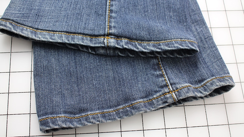 <p>bottom of a dress, skirt, pant (n)</p><p>The <mark data-color="yellow" style="background-color: yellow; color: inherit;">hem </mark>of my pants is too short!</p>