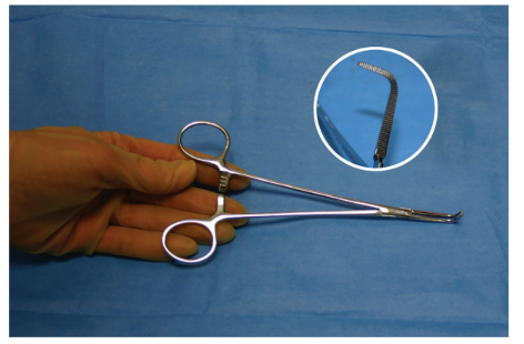 <p>Nickname: Right angles</p><p>Use: Grasps, dissects, and passes</p><p>Features: True right angle, curved with fully serrated jaws</p>