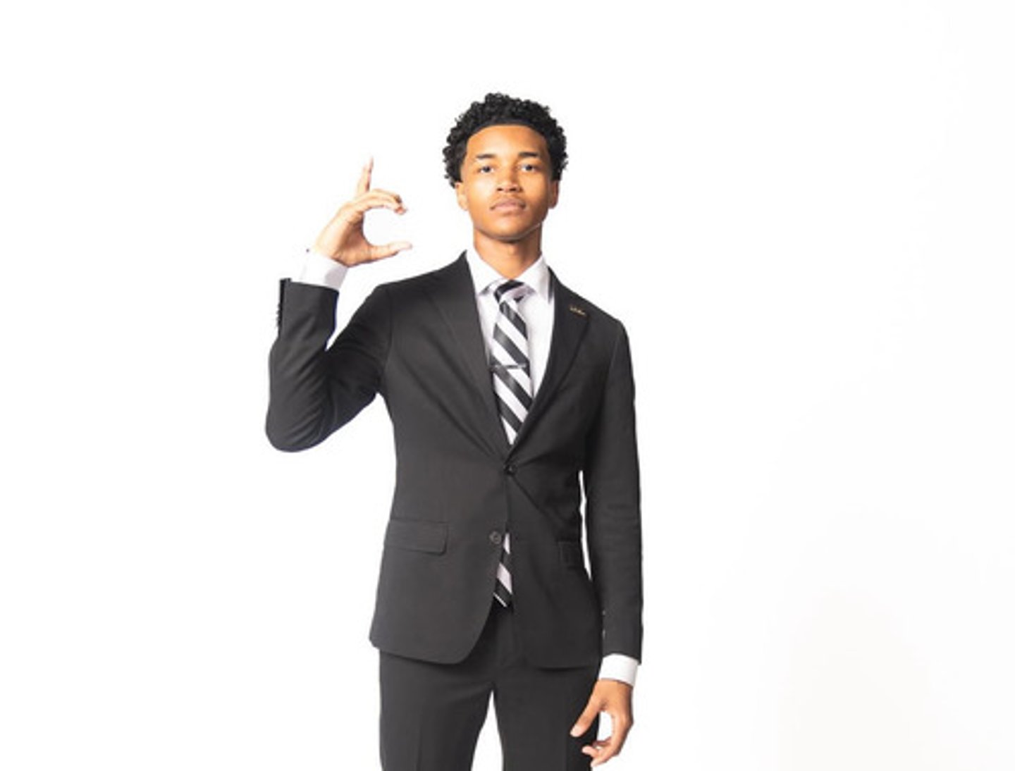 <p>Louis Joseph Mitchell iV (Joey)</p><p>Second Year Business Administration Scholar from Washington, DC</p>