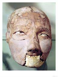 from Jericho
ca. 7200-6700 BCE.
plaster, paint, seashells