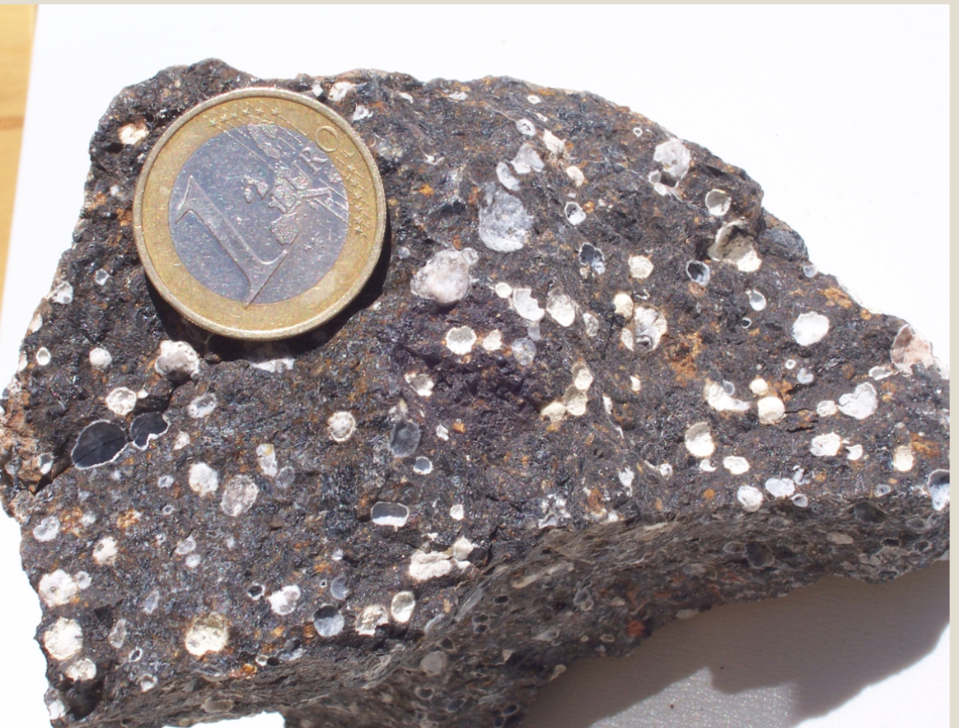 <p>Almond shaped nodules</p>