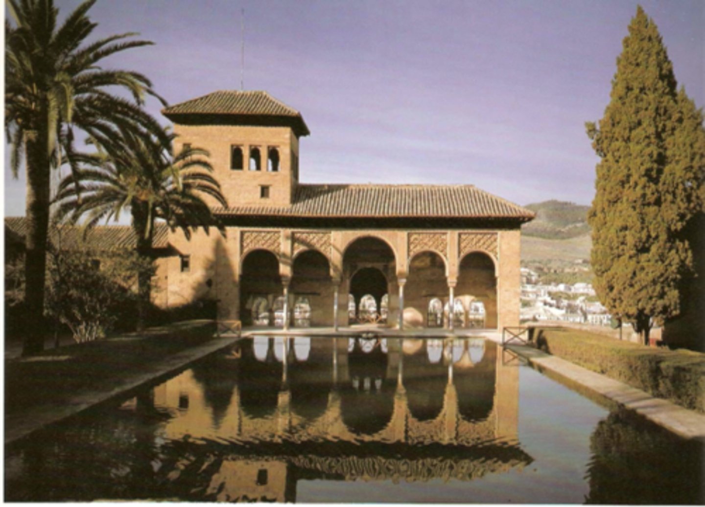 <p>Granada; 14th century; Nasrid; Palace</p><ul><li><p>Partal Palace hugs the enclosure walls, enjoying interior gardens and views to the outside</p></li><li><p>Torre del Mihrab was a private prayer space for the residents of the palace</p></li><li><p>There are windows looking out to the view, possibly distracting to prayer</p></li><li><p>The archeological traces of the pools were repurposed into a garden</p></li></ul><p></p>