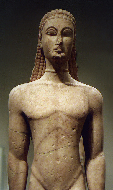 <p>describe the similarities and differences of this to an Egptian statue</p>