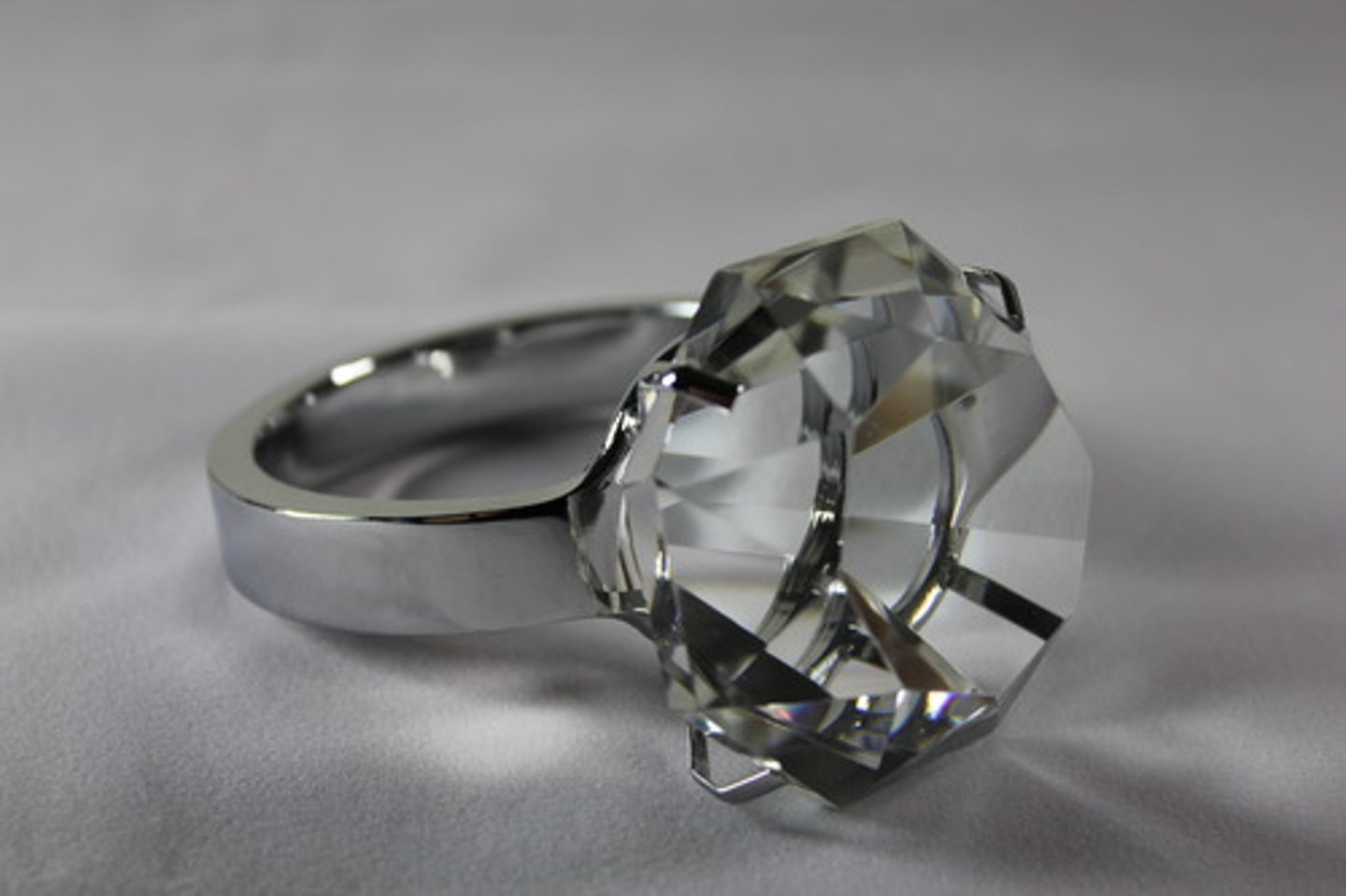 <p>expensive</p>