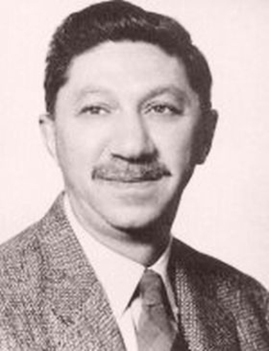 <p>1908-1970; Field: humanism; Contributions: hierarchy of needs-needs at a lower level dominate an individual's motivation as long as they are unsatisfied, self-actualization, transcendence</p>