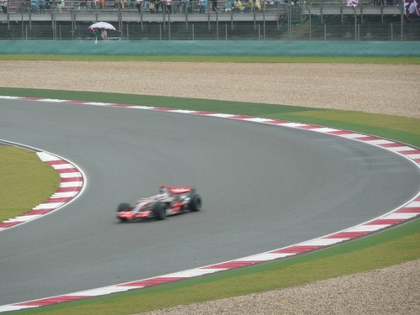 <p>track</p>
