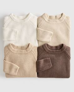 <p>SWEATER</p>